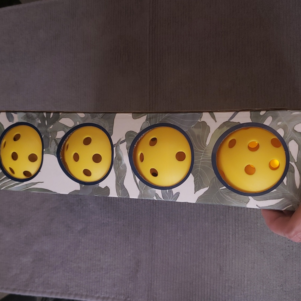 Tommy Bahama Yellow Pickleball 12 Balls Set - Picture 3 of 3